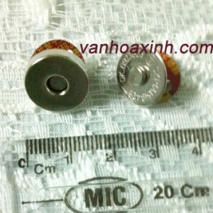 Nút hít màu bạc 1.5cm PLM1-6R